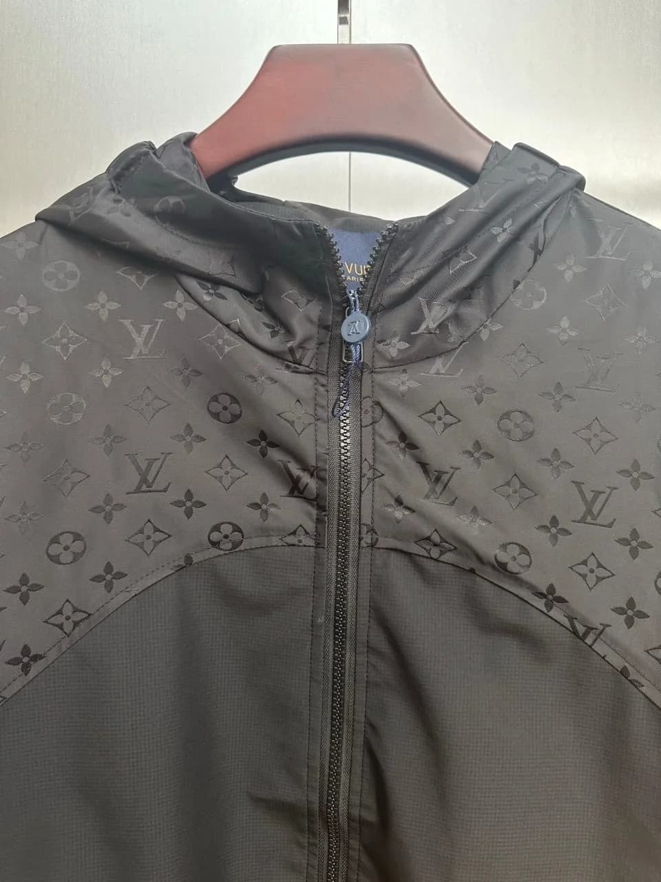 Louis Vuitton Seizoensjas foto 5
