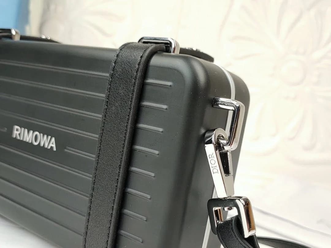 Dior X Rimowa Bag foto 4