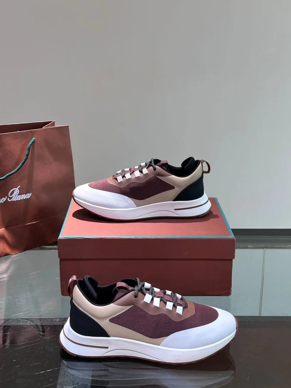 Louis Vuitton Tilted foto 8