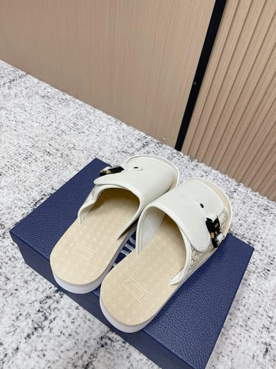 Christian Dior Slippers foto 4