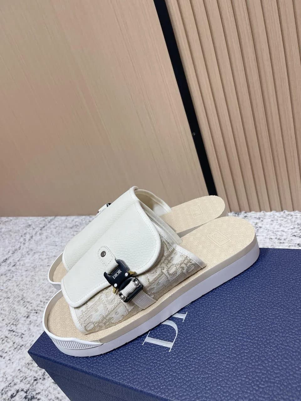 Christian Dior Slippers foto 8
