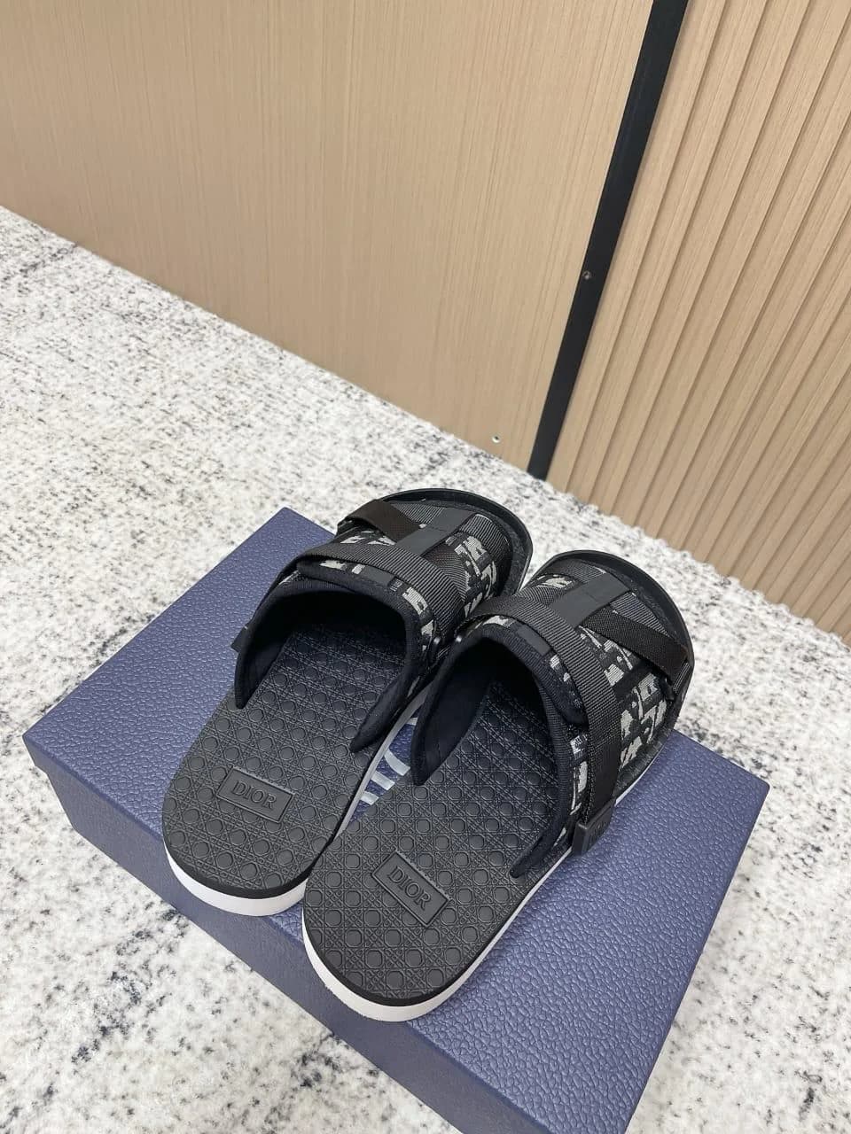 Christian Dior Slippers foto 4
