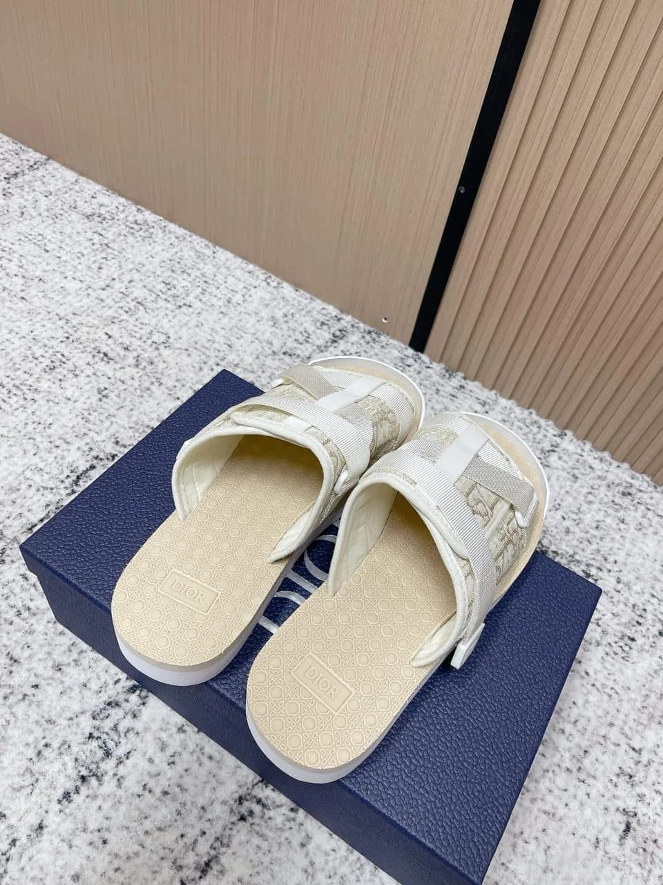 Christian Dior Slippers foto 3