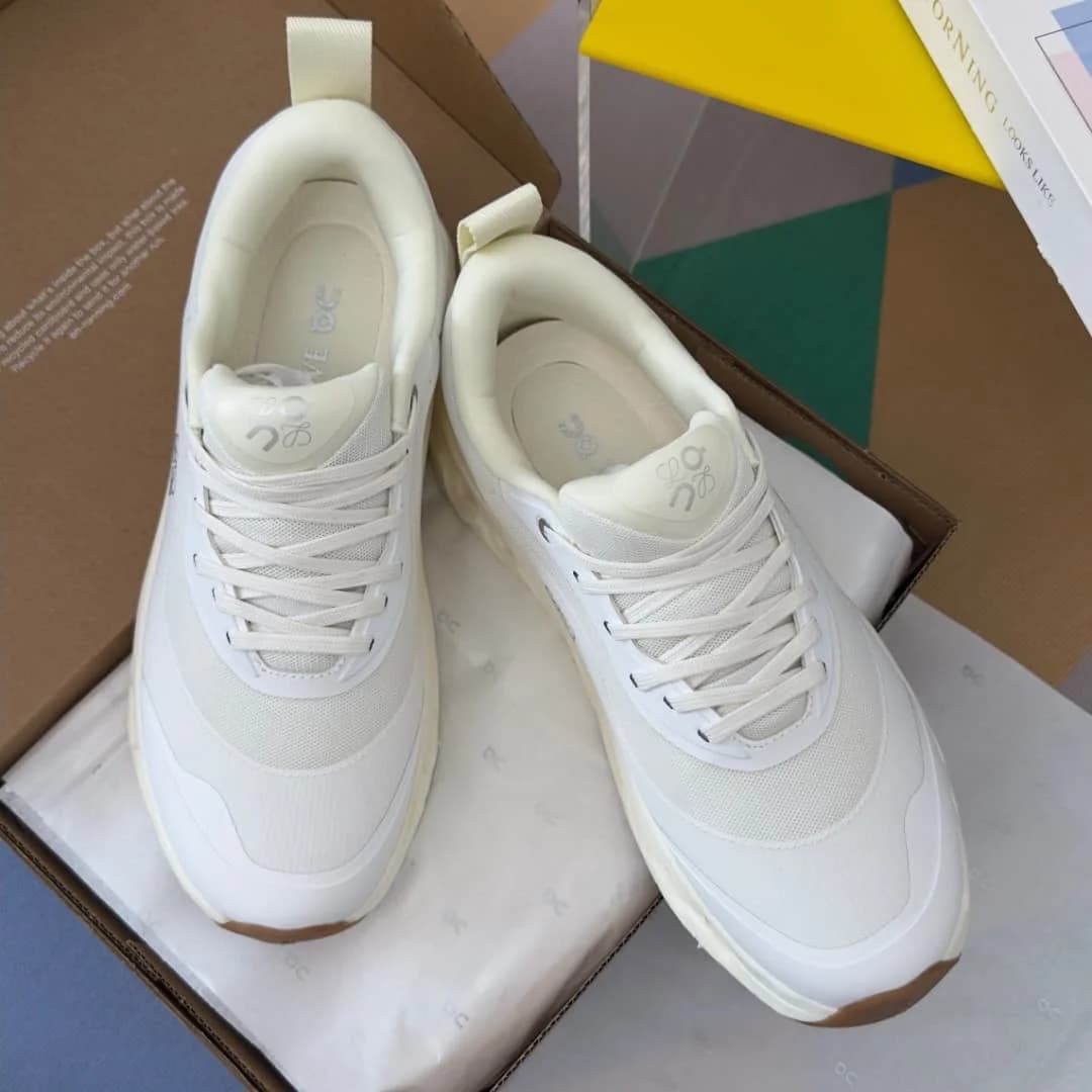 On Cloud x Loewe Sneakers foto 5