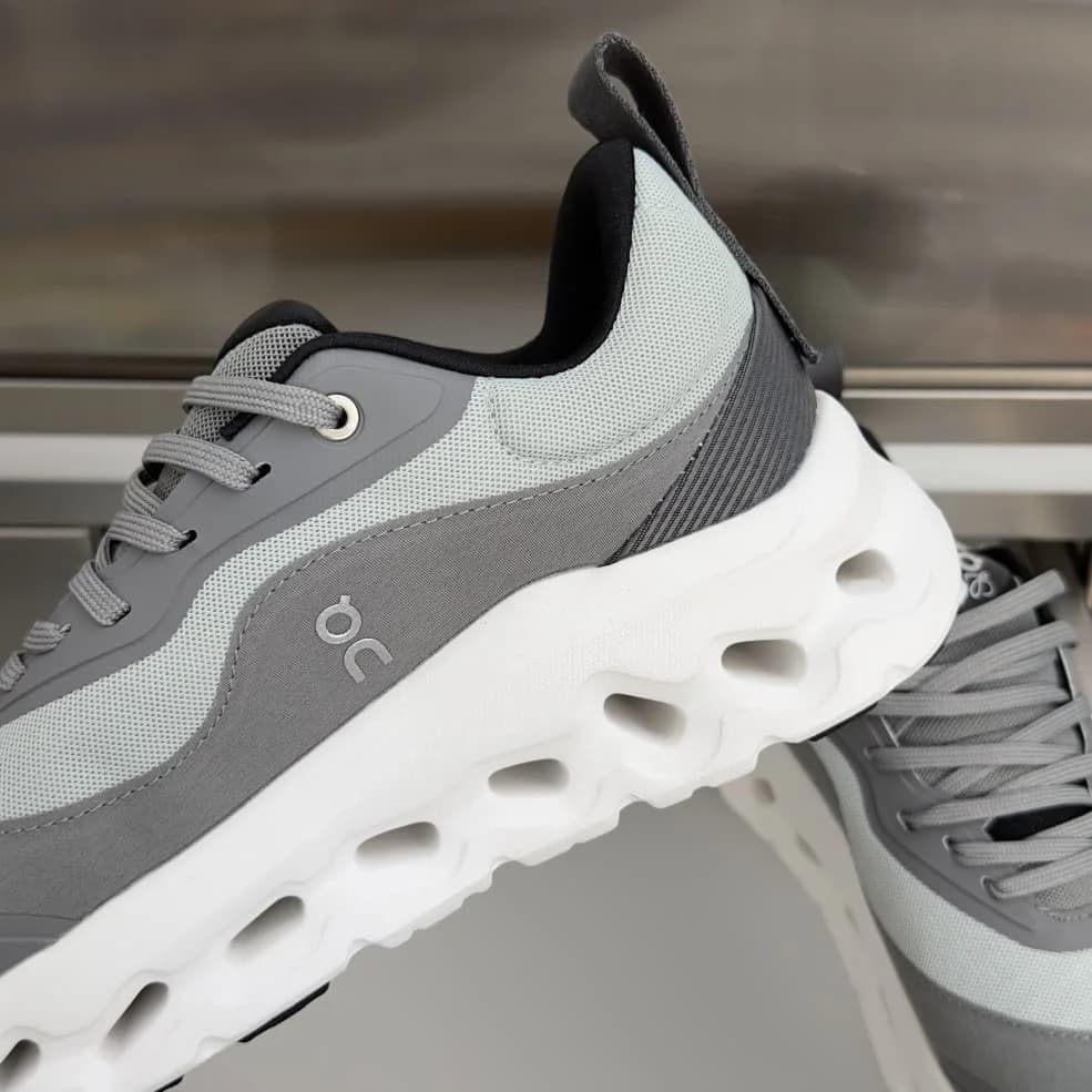 On Cloud x Loewe Sneakers foto 7