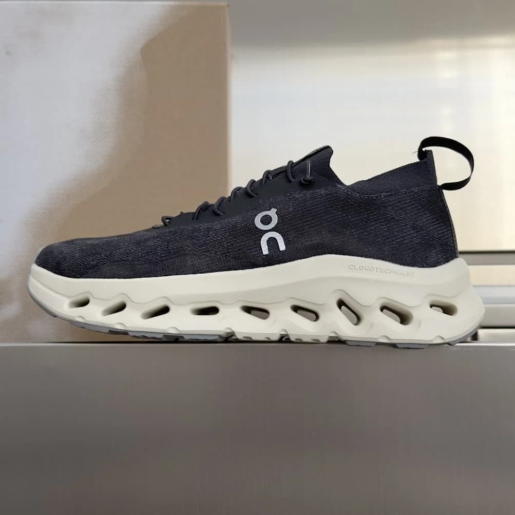 On Cloud x Loewe Sneakers foto 3