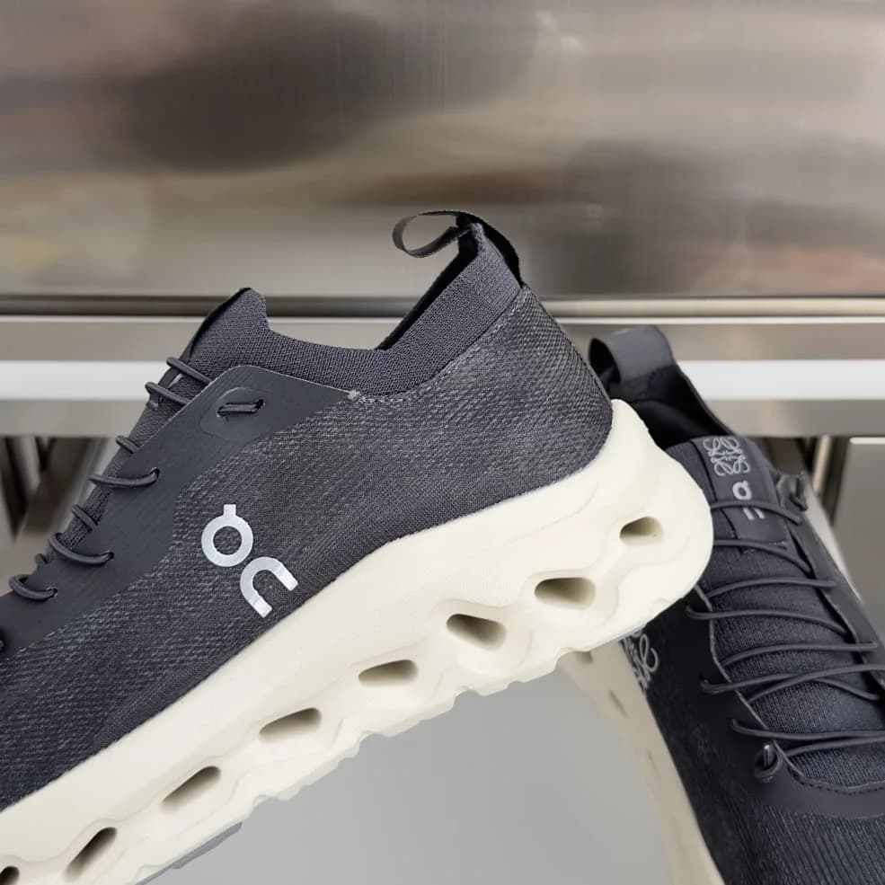 On Cloud x Loewe Sneakers foto 7