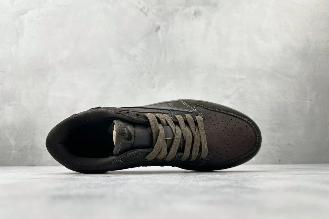 Travis Scott Air foto 7