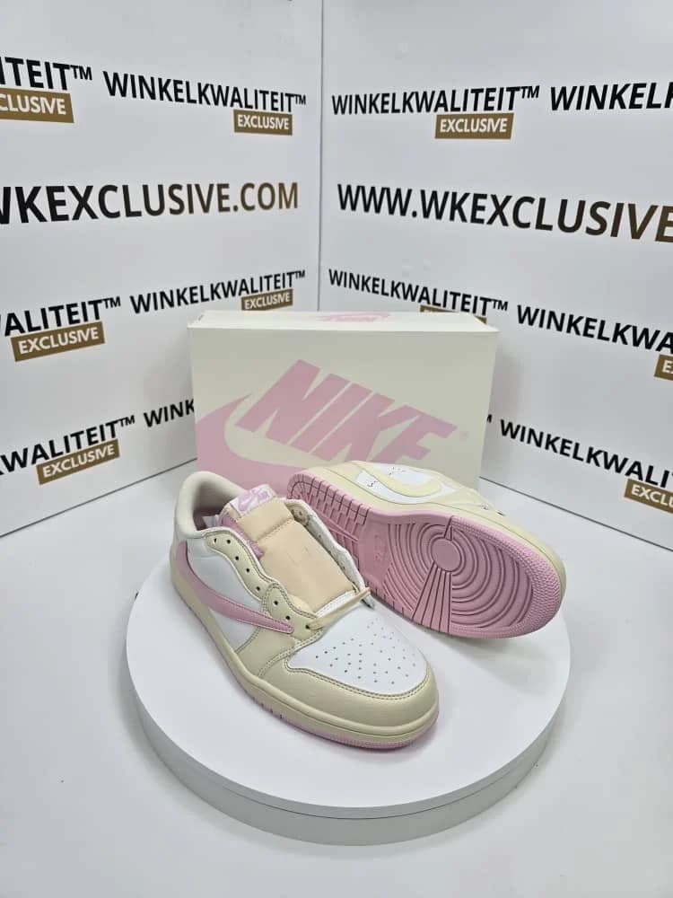 Travis Scott Air foto 3
