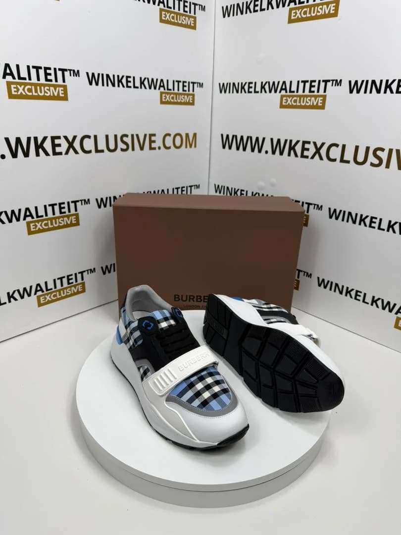BURBERRY Sneakers Blue / White foto 3