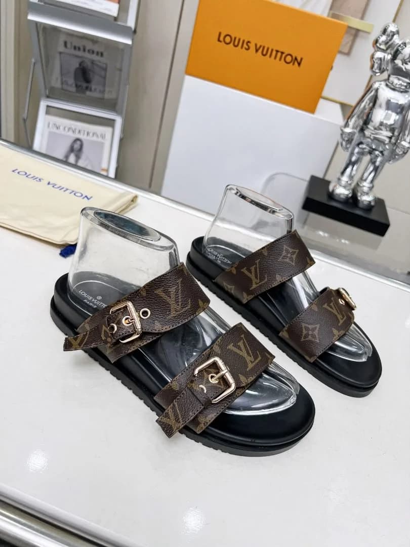 Louis Vuitton Slippers