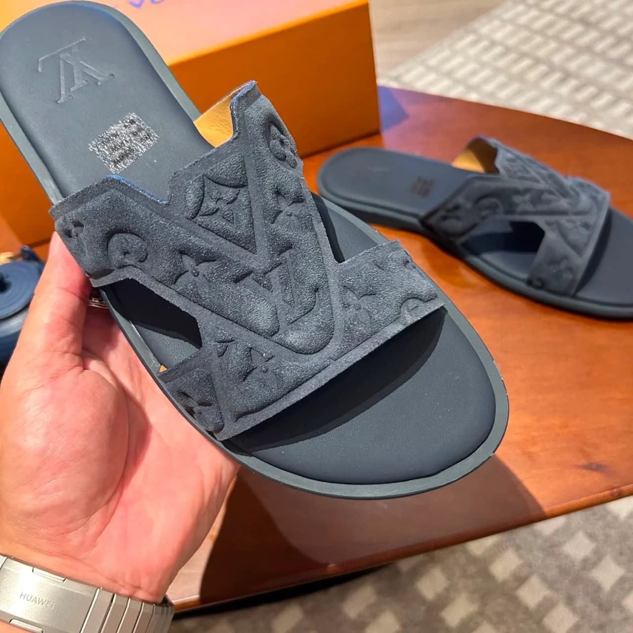 Louis Vuitton Slippers foto 3