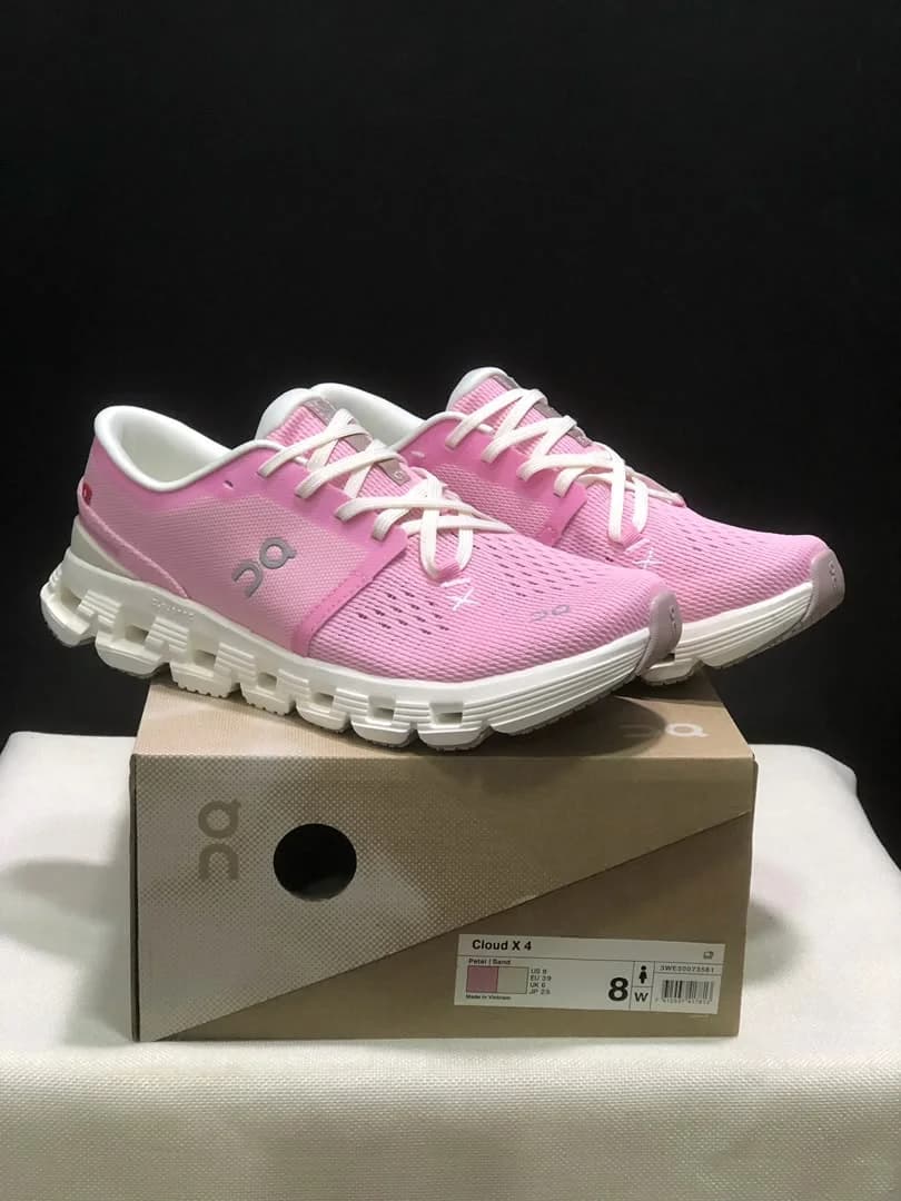 On Cloud Sneakers foto 4