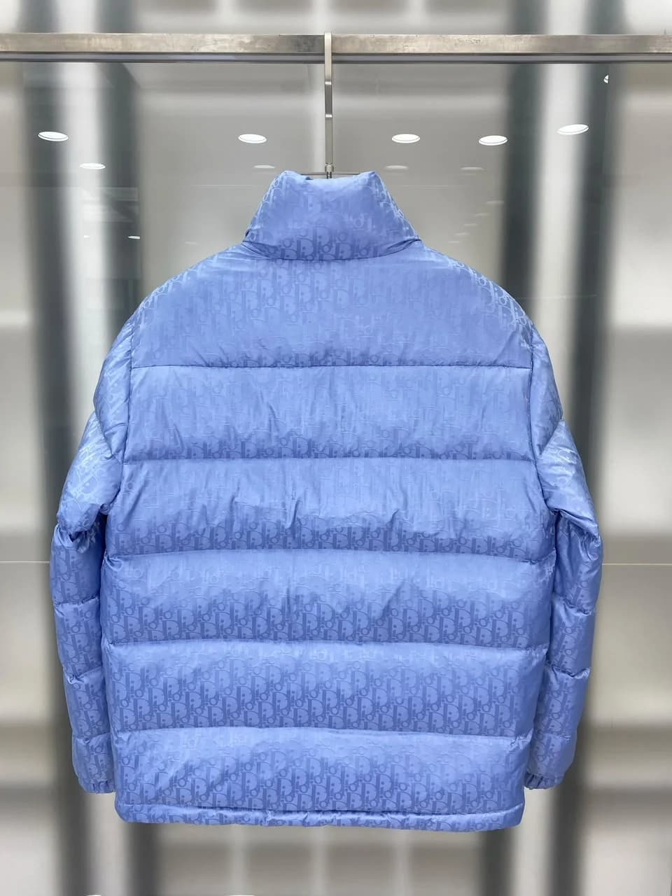 Dior Oblique Puffer met Mouwlogo — Lichtblauw / Zwart foto 3