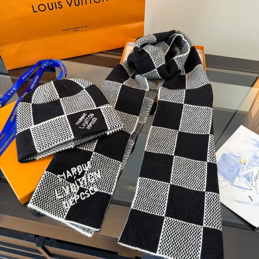 Louis Vuitton Muts en Sjaal met Grote Damier-ruit — Lichtgrijs / Zwart / wit foto 6